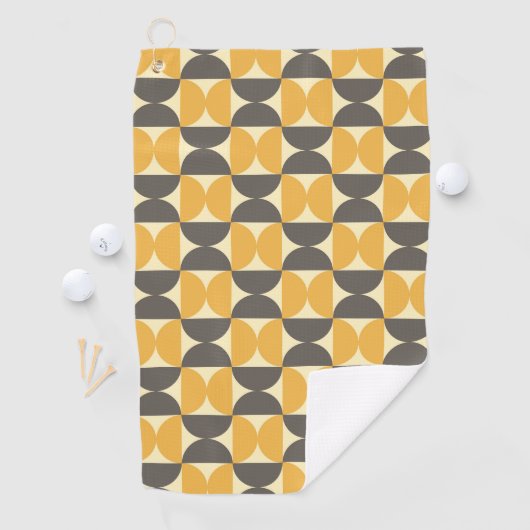 Mid-Century Modern Brown & Gold Pattern Golfhanddoek (Insitu)