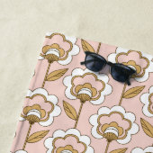 Mid-Century Modern Floral Pattern Strandlaken (In situ)