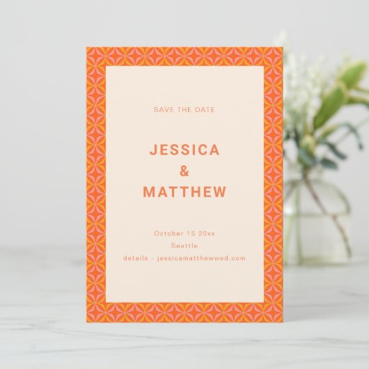 Mid Century Modern Orange Geometric Unique Wedding Save The Date (Staand voorkant)