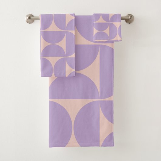 Mid Century Modern Pattern Lavender Bad Handdoek (Insitu)