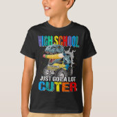 Middelbare school heeft net een veel Schattigee mo T-shirt (Voorkant)