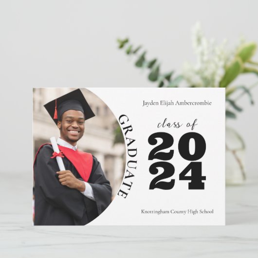 Middelbare School Senior Modern One-Photo Afstuder Aankondiging (Staand voorkant)