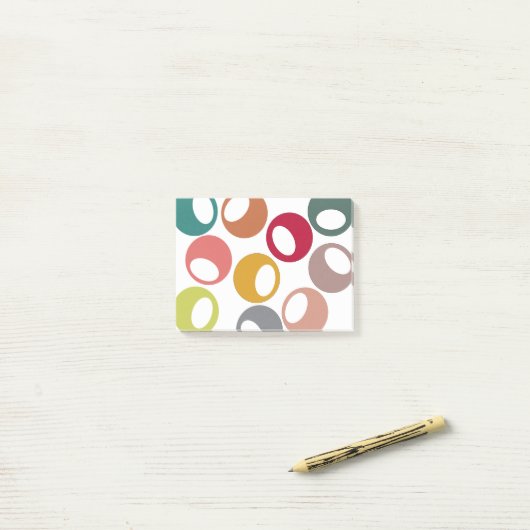 Middeleeuwse moderne jongleren post-it® notes (Op bureau)