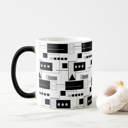 Midden-century Modern Abstract zwart wit en grijs Magische Mok (Met donut)