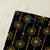 Midden-century Starburst Stripe Custom Colours SVG Strandlaken (In situ)