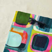 Midden-eeuws modern Abstract kleurrijk patroon Strandlaken (In situ)