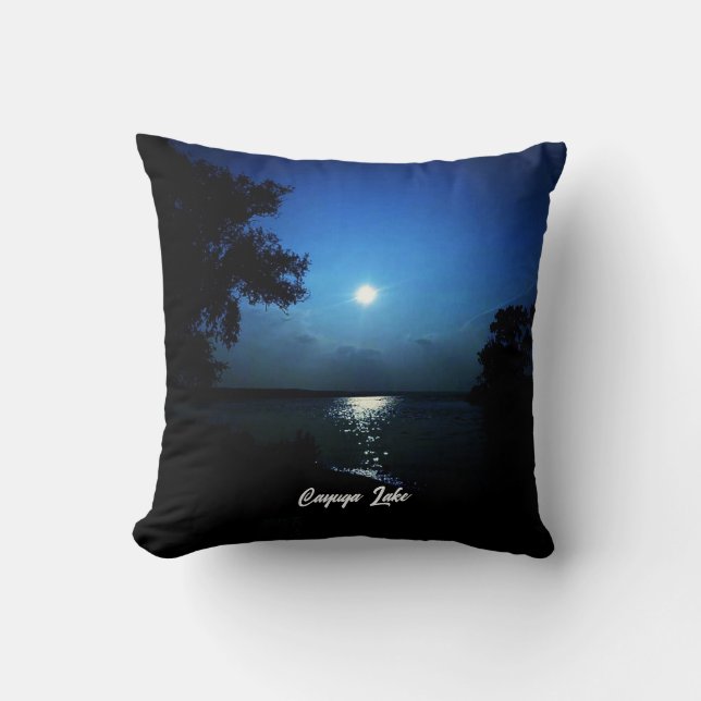 MIDDERNACHT OP HET MEER KUSSEN (Voorkant)