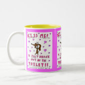 Midge 'KISS ME' Mug (Gauche)