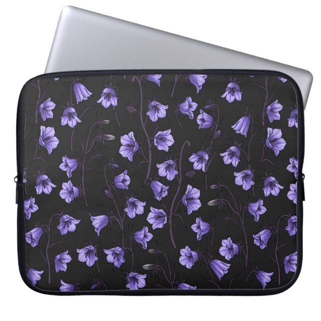 Midnight Bluebells, Harebells, bloemen Laptop Sleeve (Voorkant)