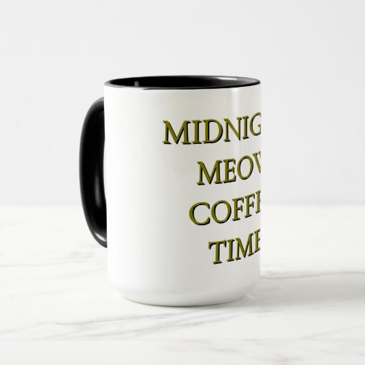 Midnight Meow Coffee Time–Black & Gold Cat Mug Mok (Voorkant links)