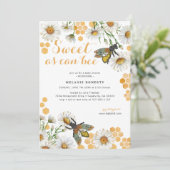 Miel Bee Sweet As Can Bee Baby shower Invitation (Debout devant)