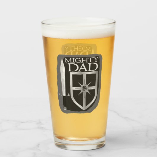 Mighty Dad Sword and Shield Glas (Achterkant gevuld)