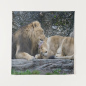 Mighty Lion Love Wandkleed (Voorkant)