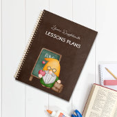 Migné Enseignant Gnome Sur Chalkboard Brown
