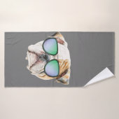 Mignon chien anglais avec lunettes de soleil, Gros (Serviette de bain)