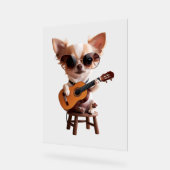 mignon chihuahua jouant de la guitare classique de (Angle)