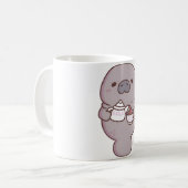 Mignonne Manatee En Versant Du Thé Dans La Tasse D (Devant gauche)