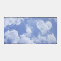 Mignonne Nuage En Forme De Coeur Dans Le Ciel Bleu