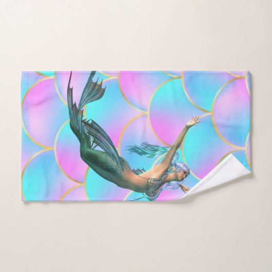 Mignonne Sirène Sur Les Échelles De Queue De Sirèn (Serviette à main)