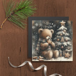 Mignonne Teddy Bear Noël Salutation Carte magnétiq<br><div class="desc">Profitez de cette adorable carte de voeux magnétique pour vous-même ou pour donner en cadeau. Ce design "mignon Ours en peluche Noël" se trouve à proximité d'un petit arbre de Noël couvert de neige décoré avec une étoile d'or et des billes. Il porte un foulard plaid, et à la distance...</div>
