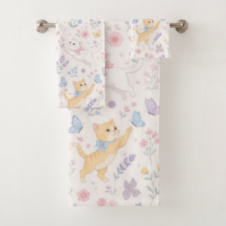 Mignons chatons pastel et papillons floraux