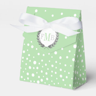 Miin green and white polka dot pattern wedding fav bedankdoosjes
