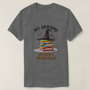 Mijn bezem brak dus nu geef ik les - Teacher Hall T-shirt