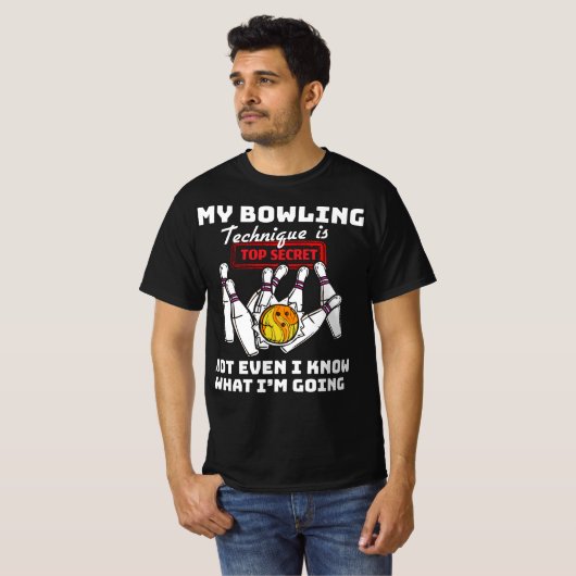 Mijn bowlingtechniek is topgeheim grappig t-shirt (Voorkant volledig)