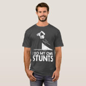 Mijn eigen Stunts Golf Cart Funny Broken Bone T-shirt (Voorkant volledig)