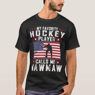Mijn favoriete Hockey Player noemt me Mawmaw Moede T-shirt