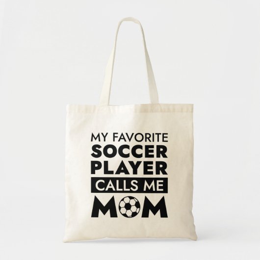 Mijn favoriete voetballer roept me mama op tote bag (Voorkant)