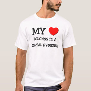 Mijn hart behoort tot een DENTALE HYGIËNIST T-shirt