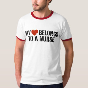 Mijn hart behoort tot een verpleegster. t-shirt