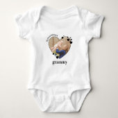 Mijn hart behoort tot Grammy's personaliseer Baby Romper (Voorkant)
