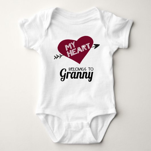Mijn hart behoort tot Granny wit met rood hart Romper (Voorkant)
