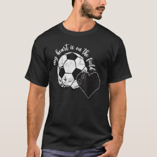 Mijn hart ligt op het veld voetbal Mannen vrouwen T-shirt