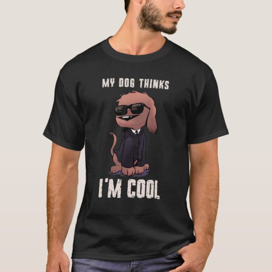 Mijn hond denkt dat ik kool Chocolate Lab Mannen V T-shirt (Voorkant)