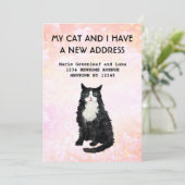 Mijn kat en ik hebben een mededeling verhuisd aankondiging (Staand voorkant)