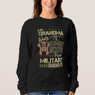 Mijn oma draagt combatlaarzen Trotse militaire om Trui
