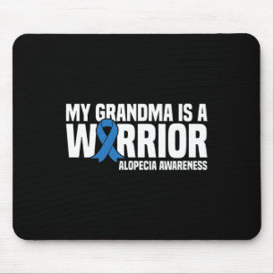 Mijn oma is een Warrior Blue Ribbon Alopecia Aware Muismat