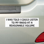 Mijn radio in een redelijk volume bumpersticker (Op auto)