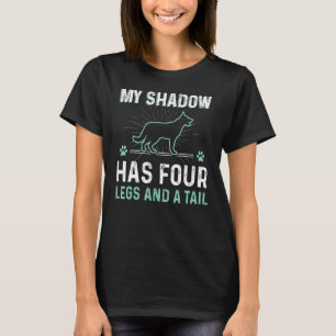 Mijn schaduw heeft vier leeuwen en een staartherde t-shirt