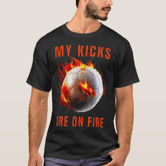 Mijn sportschoenen staan in brand voetbalontwerp  t-shirt