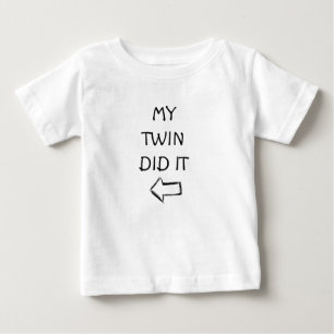 ** MIJN TWEELING** DEED HET T-SHIRT VAN HET KIND