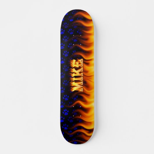 Mike skateboard brand en vlammenontwerp. (Voorkant)