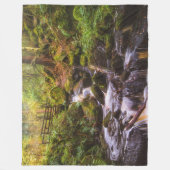 Milde Waterval Bosbeek Fleece Deken (Voorkant)