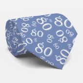 Milestone 80 Random Number Pattern Blauw/Wit Stropdas (Opgerold)