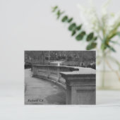 Milford, carte postale CT (Debout devant)