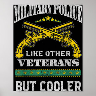 Militaire politie zoals andere veteranen, maar koe poster