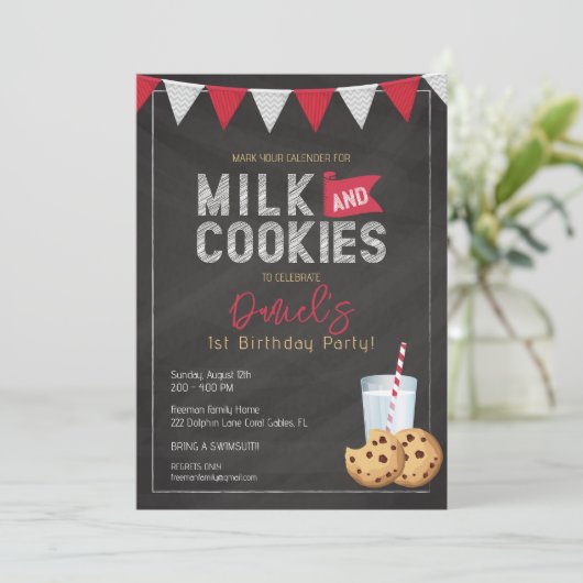 Milk & Cookies  Blackboard verjaardagsuitnodiging Kaart (Staand voorkant)